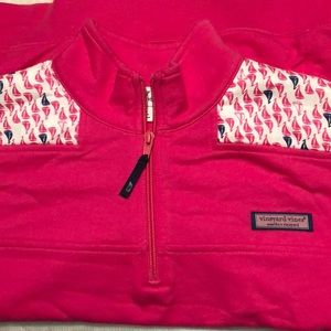 Vineyard vines pull over